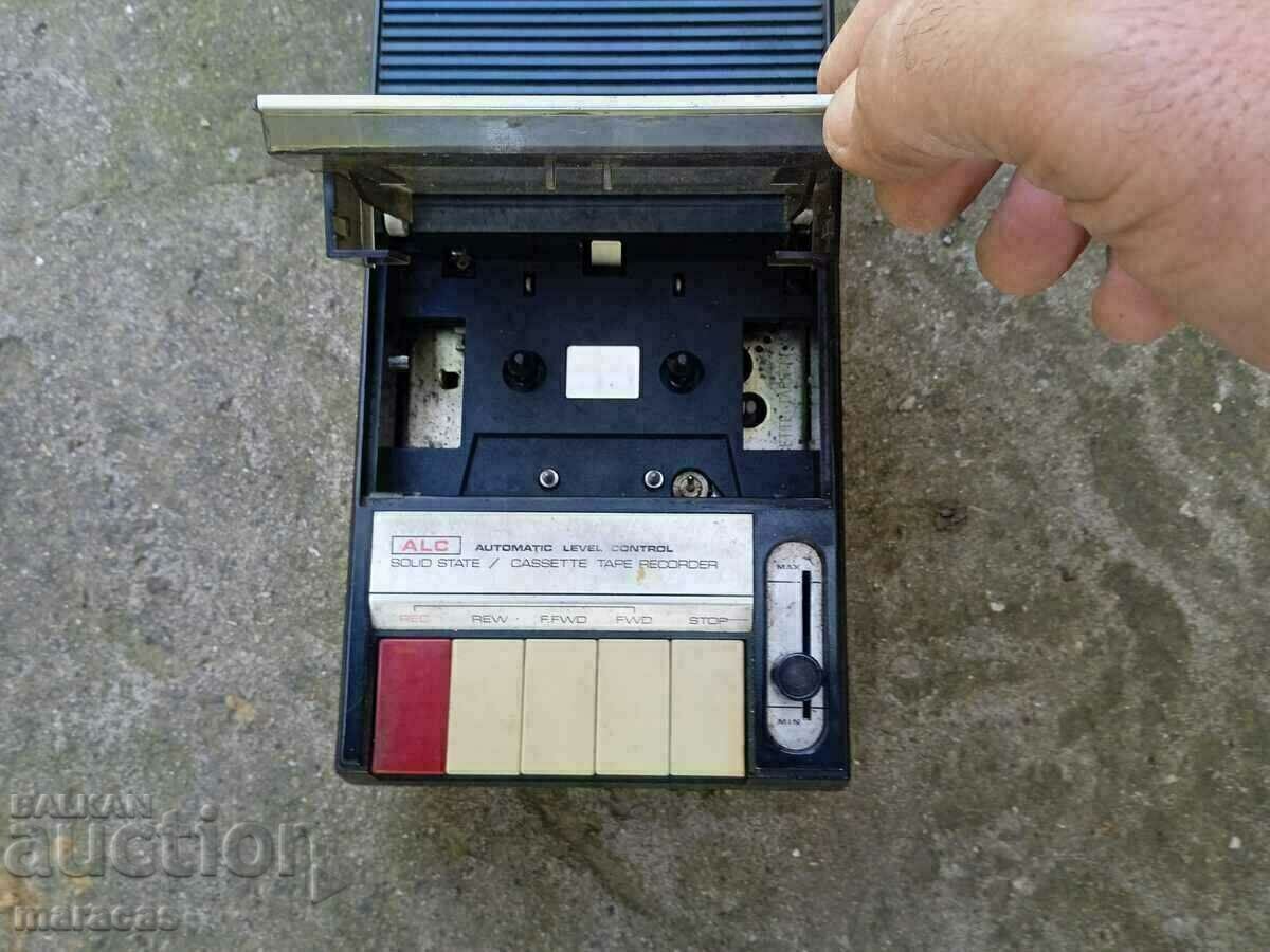 An old cassette player with price 10.00 BGN | € 5.11