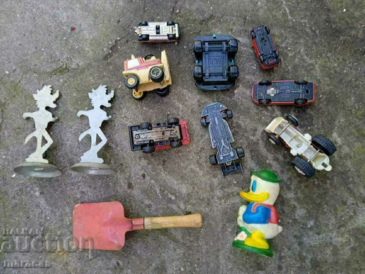 Jucării vechi cu preț € 12.27 | 24.00 BGN