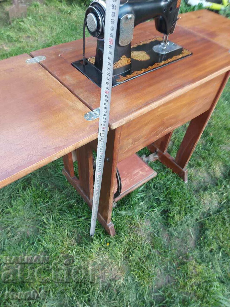 Delivery of SEWING MACHINE - WORKING Delivery of SEWING MACHINE - WORKING