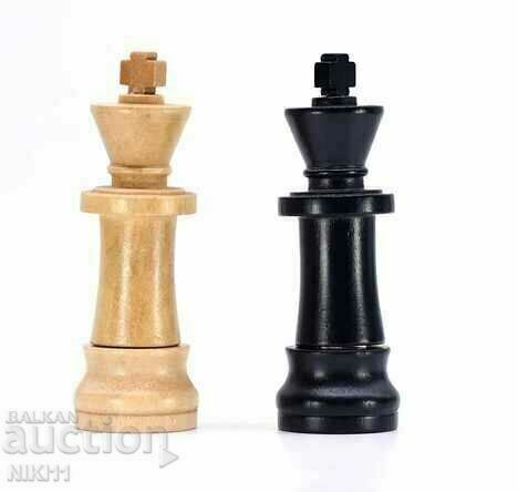 Auction Wooden flash drive 32 GB figure King chess chess Auction Wooden flash drive 32 GB figure King chess chess