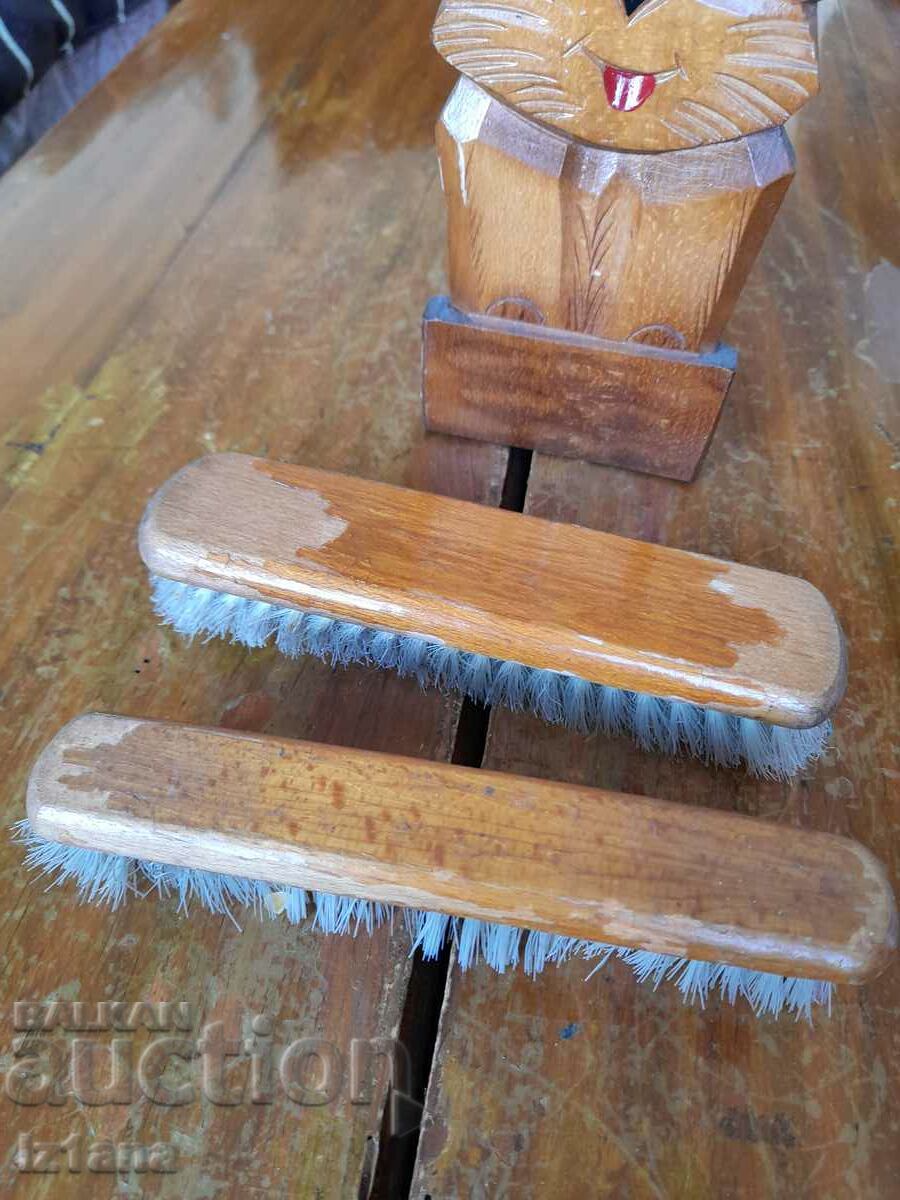 Old brush box - 5 Old brush box - 5