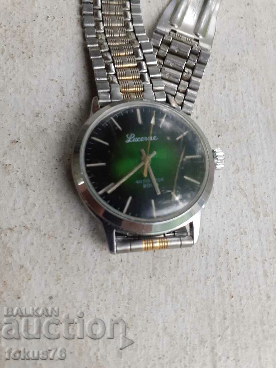 Auction Clock runs starts stops Auction Clock runs starts stops