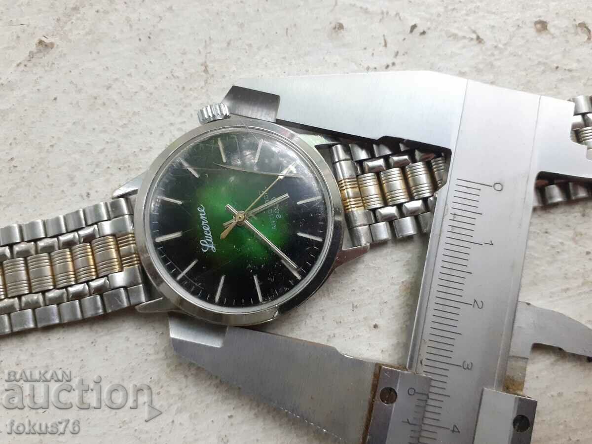 Clock runs starts stops - 7 Clock runs starts stops - 7