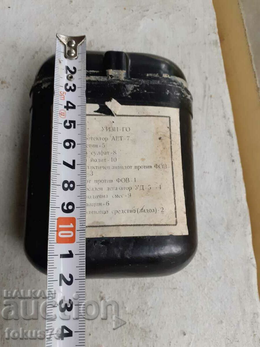 Old bakelite box from a military first aid kit black - 5 Old bakelite box from a military first aid kit black - 5