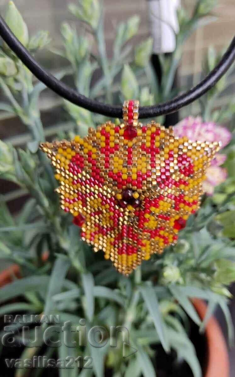 Beautiful bead necklace, original with price 15.00 BGN | € 7.67 Beautiful bead necklace, original with price 15.00 BGN | € 7.67