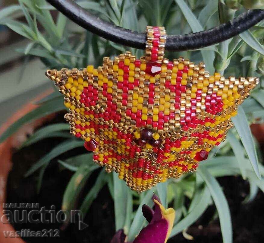 Auction Beautiful bead necklace, original Auction Beautiful bead necklace, original