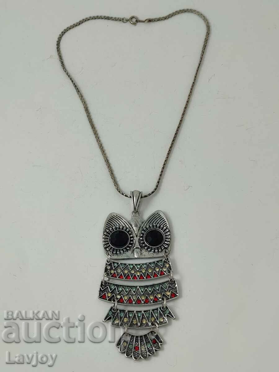 Old ladies necklace with price 10.00 BGN | € 5.11 Old ladies necklace with price 10.00 BGN | € 5.11