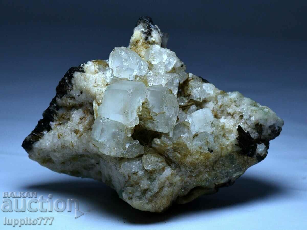 φυσική βερύλ ακουαμαρίνη ανά μήτρα 60 γραμμάρια - 6 φυσική βερύλ ακουαμαρίνη ανά μήτρα 60 γραμμάρια - 6