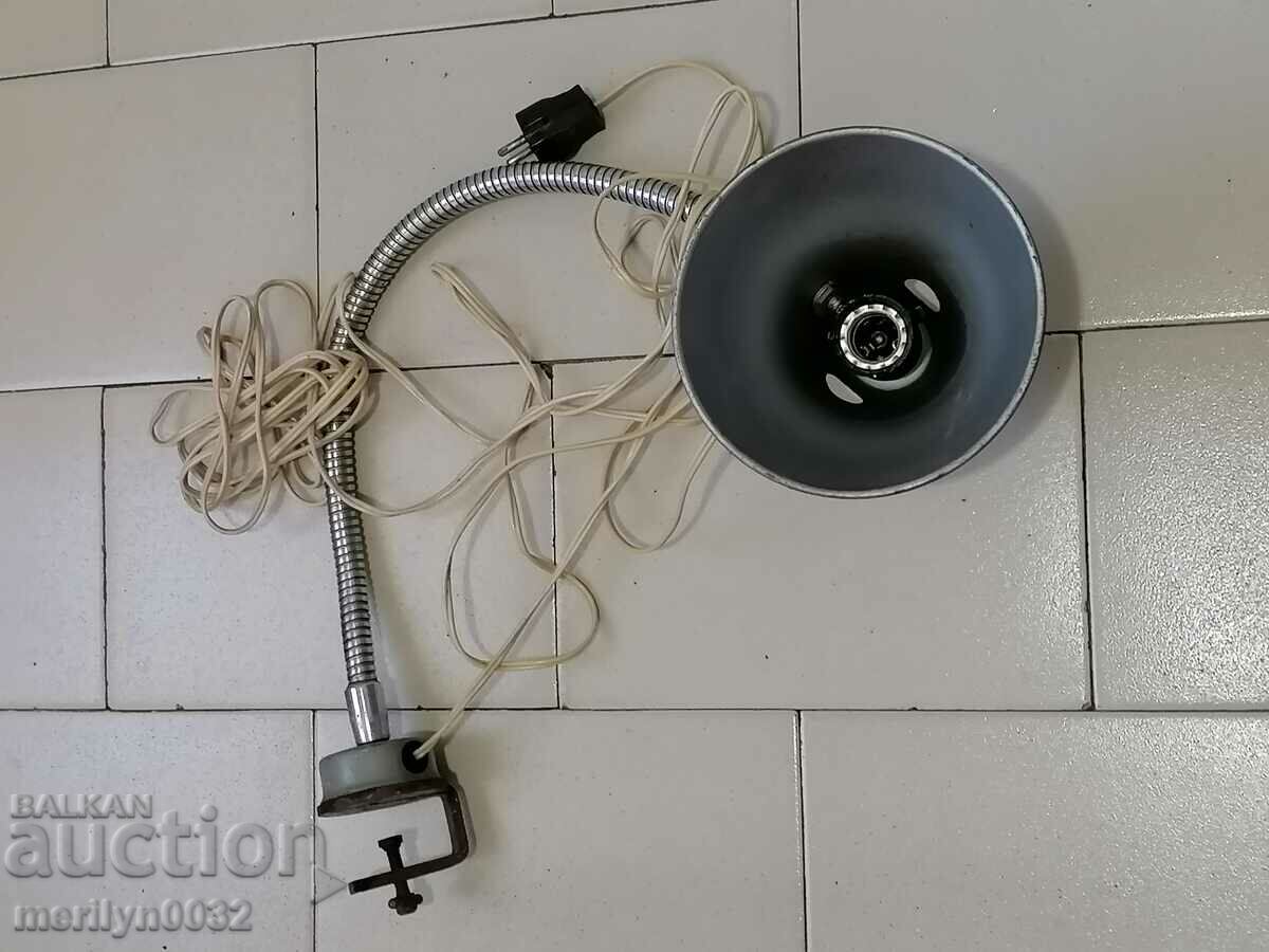 Auction Portable electric industrial lamp lantern Auction Portable electric industrial lamp lantern