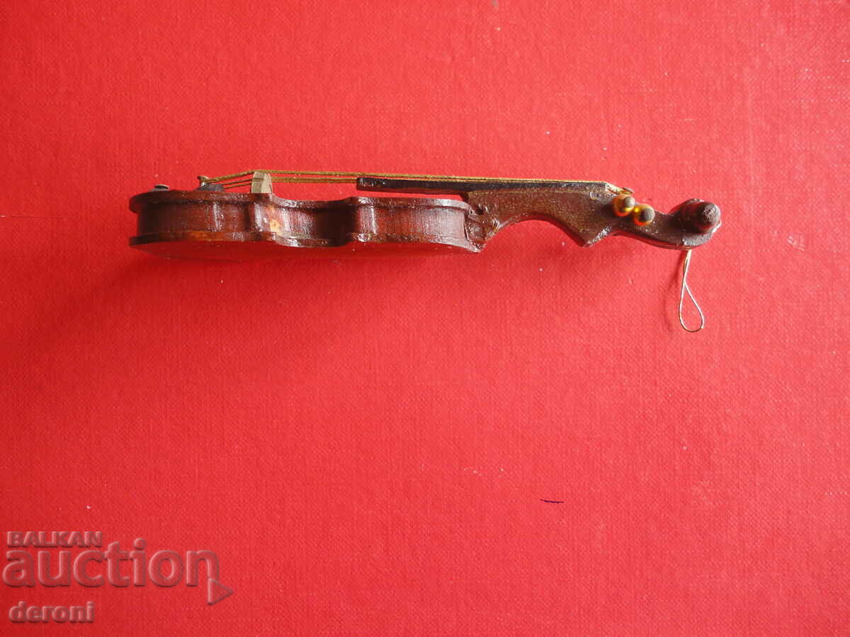 Vintage wooden guitar violin minion miniature - 6 Vintage wooden guitar violin minion miniature - 6