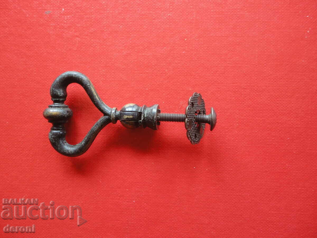 Antique handle Bronze fittings - 5 Antique handle Bronze fittings - 5