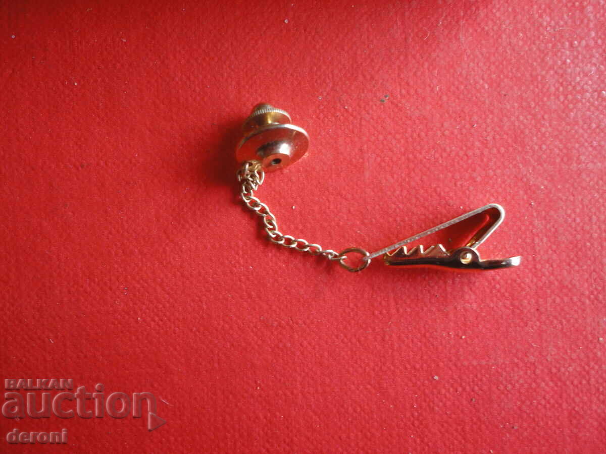 Gold plated brooch clip accessory in box - 5