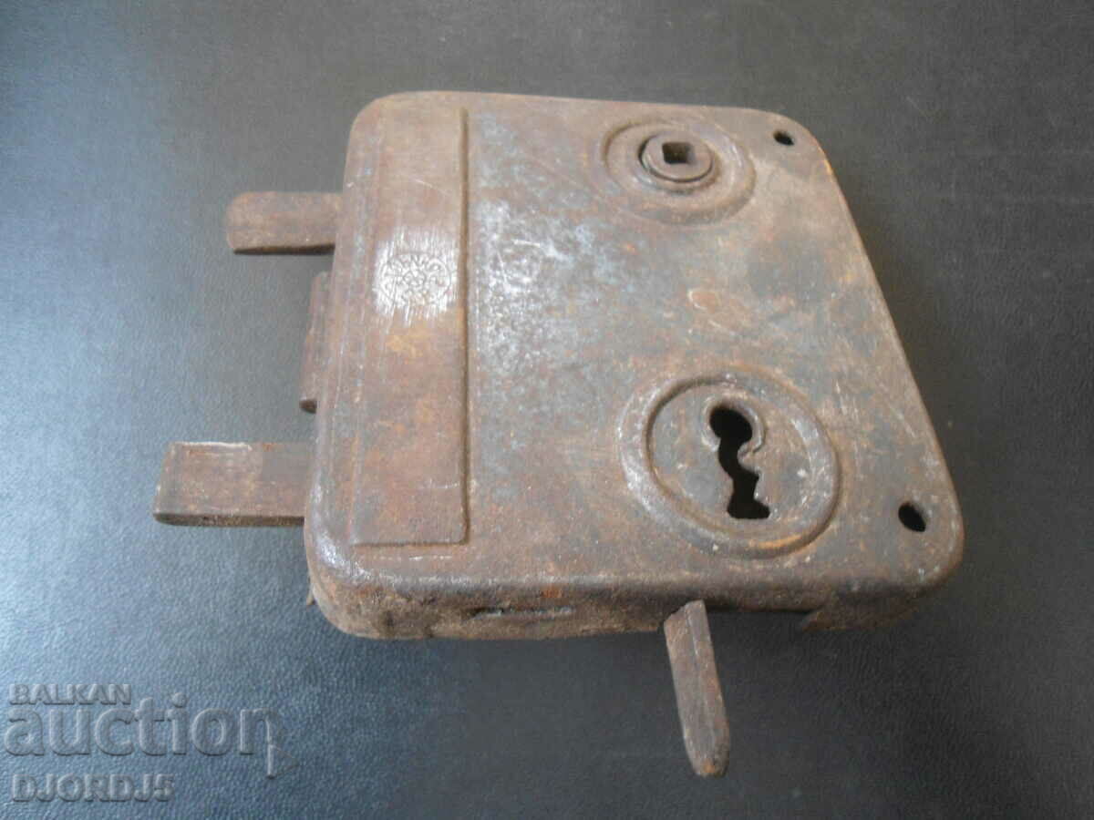 Παλιά κλειδαριά, ενεργώντας με τιμή 4.00 BGN | € 2.05