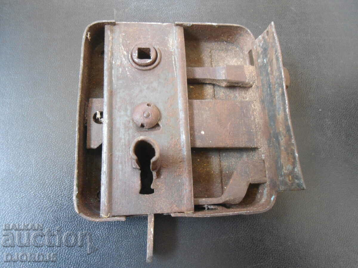 Παλιά κλειδαριά, ενεργώντας - 5