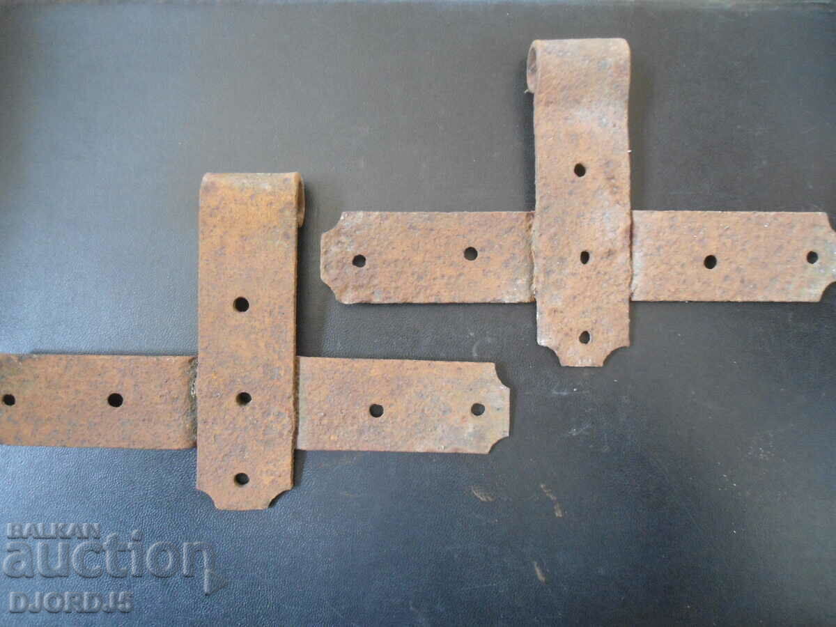 Old hinges, 2 pieces with price 3.00 BGN | € 1.53 Old hinges, 2 pieces with price 3.00 BGN | € 1.53