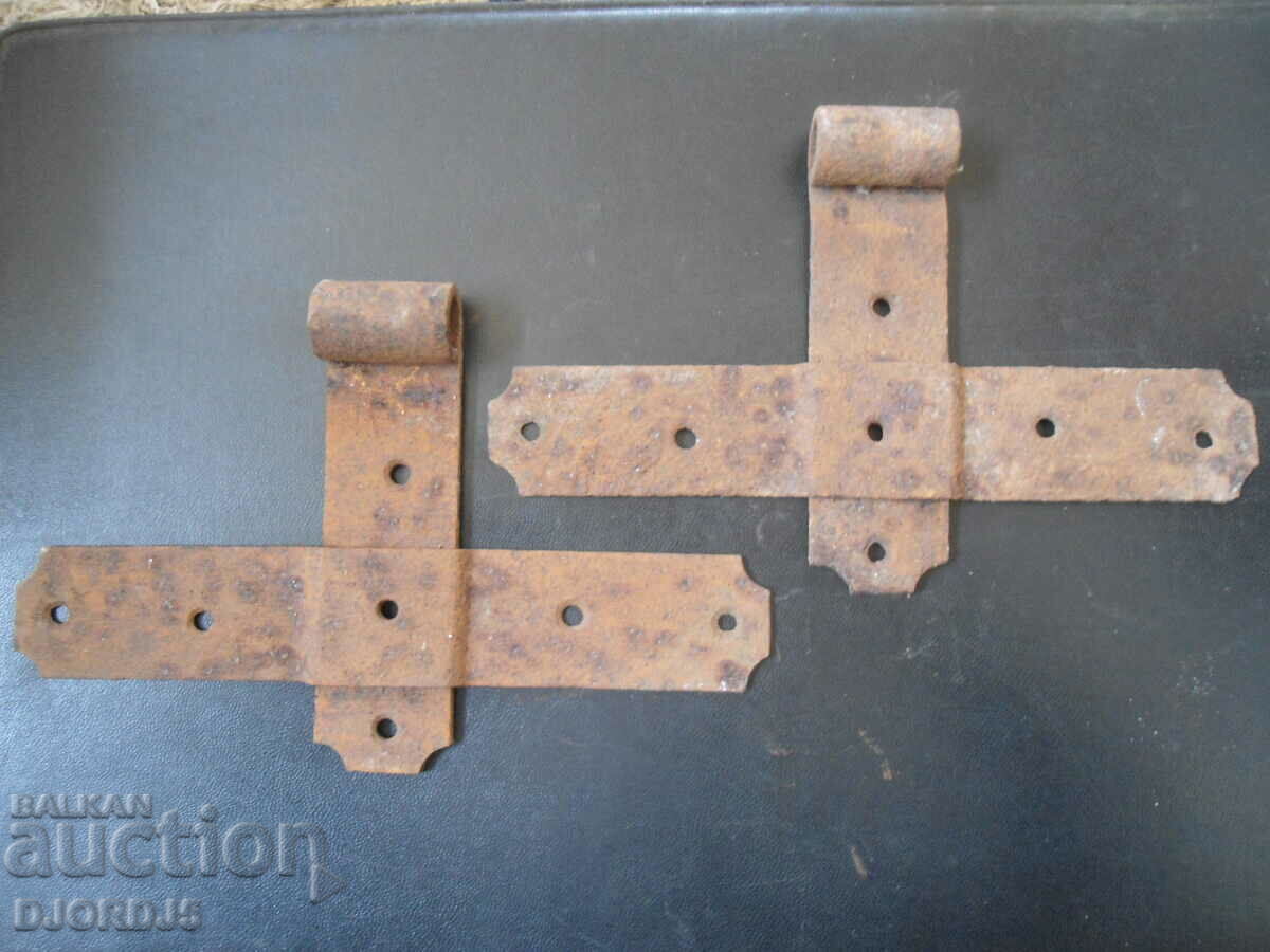 Auction Old hinges, 2 pieces Auction Old hinges, 2 pieces