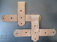 Old hinges, 2 pieces