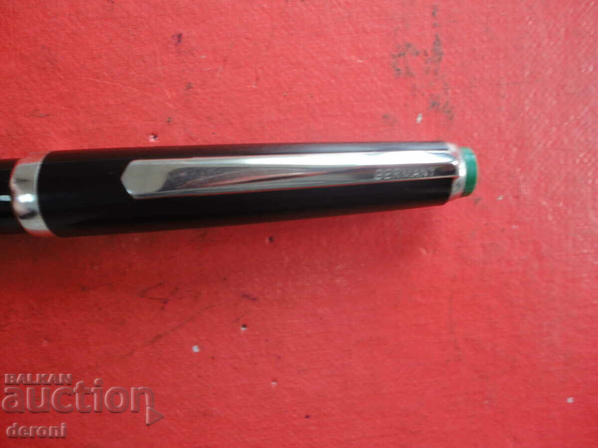 Pix și marker german 2 cu preț 10.00 BGN | € 5.11