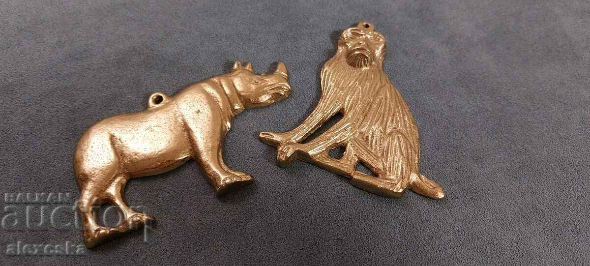 Metal figures of animals with price 13.00 BGN | € 6.65 Metal figures of animals with price 13.00 BGN | € 6.65