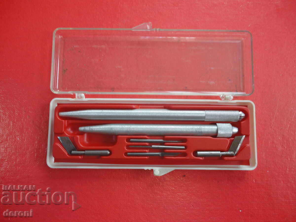 Δημοπρασία Γερμανικό σετ κόφτες μαχαιριών σε κουτί Δημοπρασία Γερμανικό σετ κόφτες μαχαιριών σε κουτί