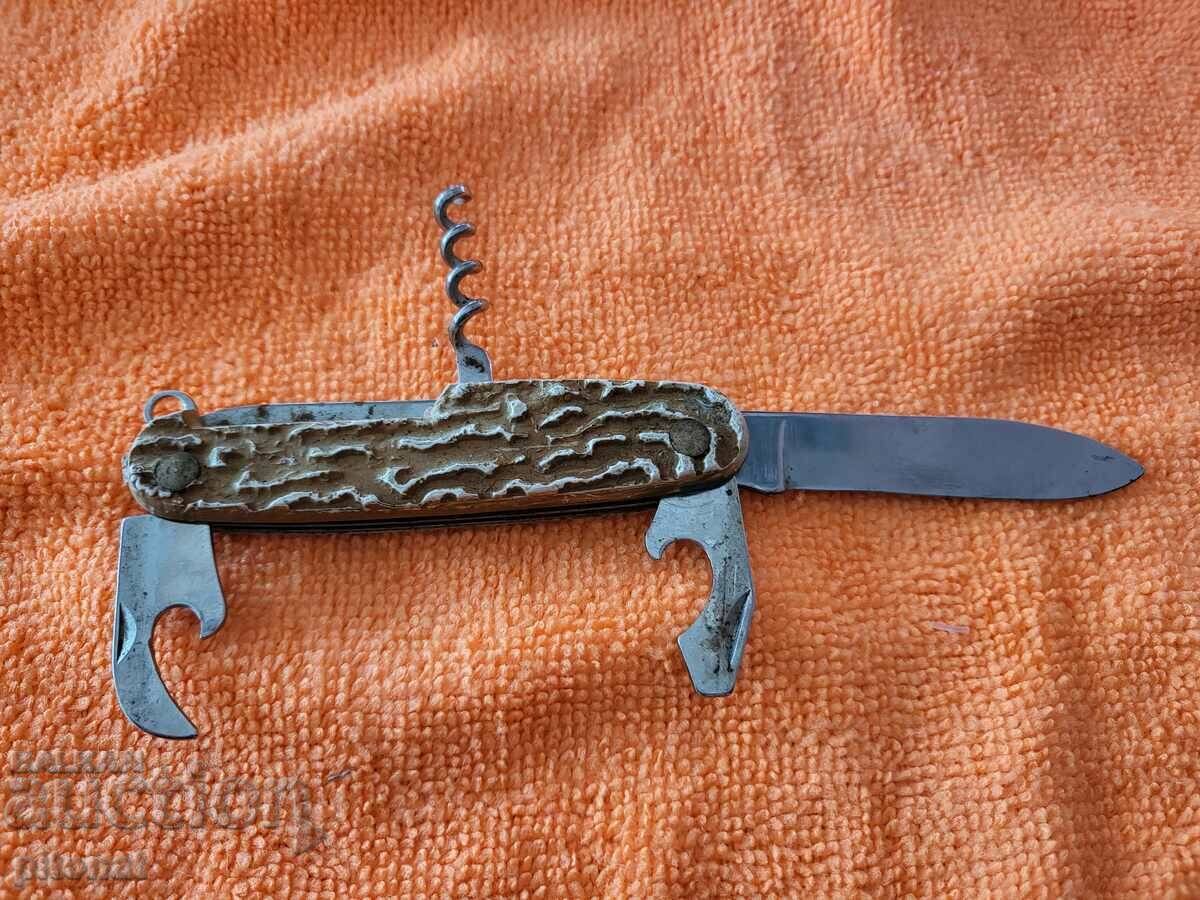 Collectible folding knife with price 35.00 BGN | € 17.90 Collectible folding knife with price 35.00 BGN | € 17.90