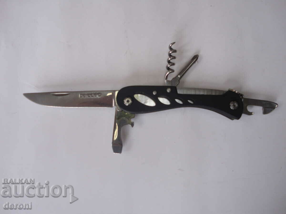 Set cutite pliante Baladeo cu lanterna in cutie - 7 Set cutite pliante Baladeo cu lanterna in cutie - 7