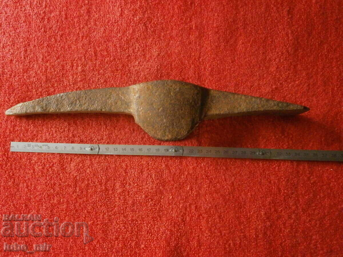 OLD LITTLE WAR PICK with price 15.00 BGN | € 7.67 OLD LITTLE WAR PICK with price 15.00 BGN | € 7.67