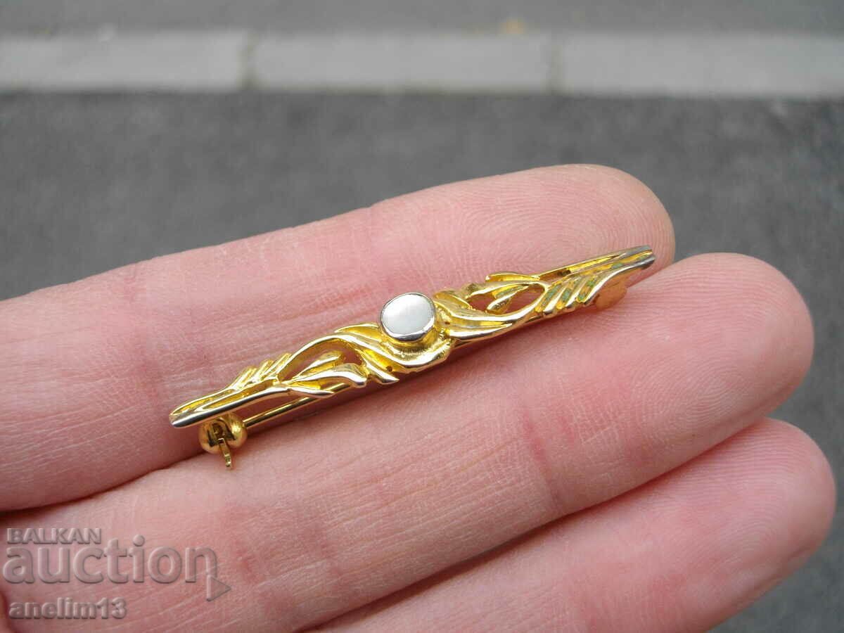 СТАРА ПОЗЛАНЕНА БРОШКА с цена € 12.00 | 23.47 лв.