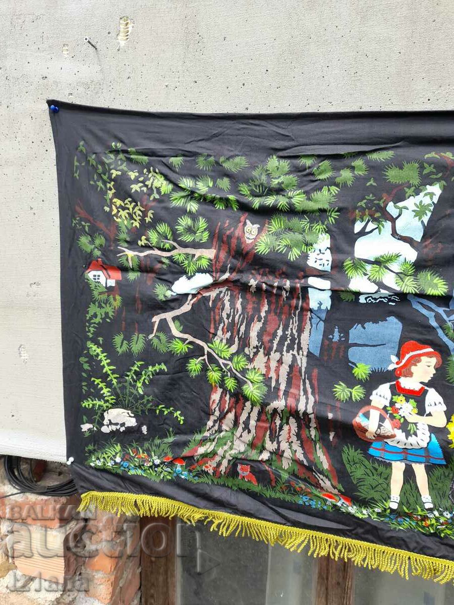 Auction An old hacker, wall cover Auction An old hacker, wall cover