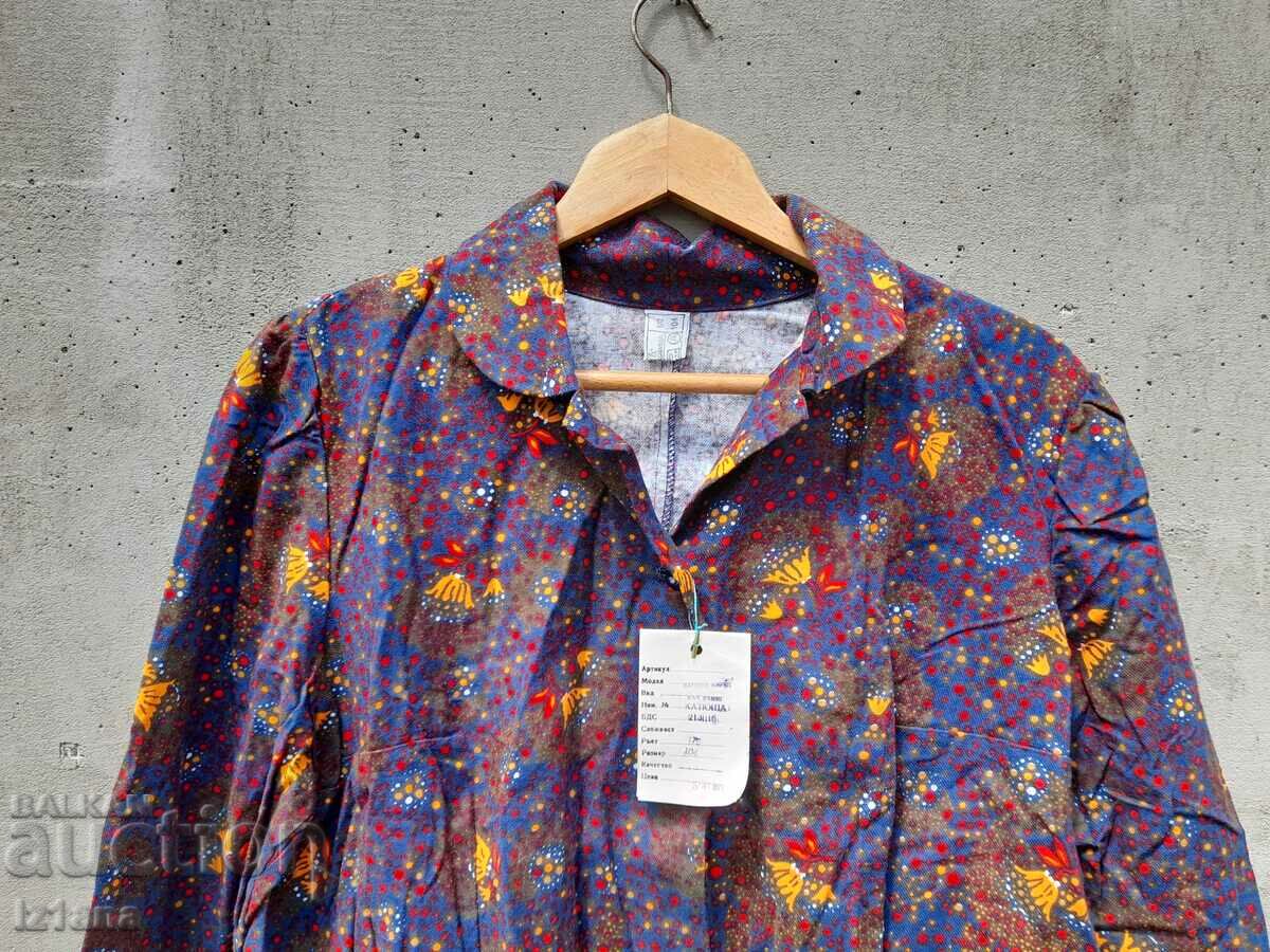 Old lady's blouse with price 20.00 BGN | € 10.23 Old lady's blouse with price 20.00 BGN | € 10.23