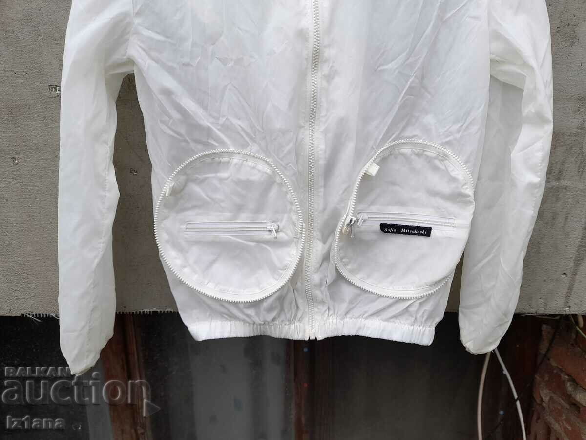 Licitație Geacă pliabilă de epocă Sofia Mitshukoshi Licitație Geacă pliabilă de epocă Sofia Mitshukoshi