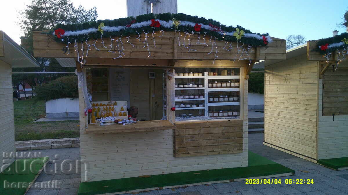 Delivery of Wooden house Christmas bazaar pavilion