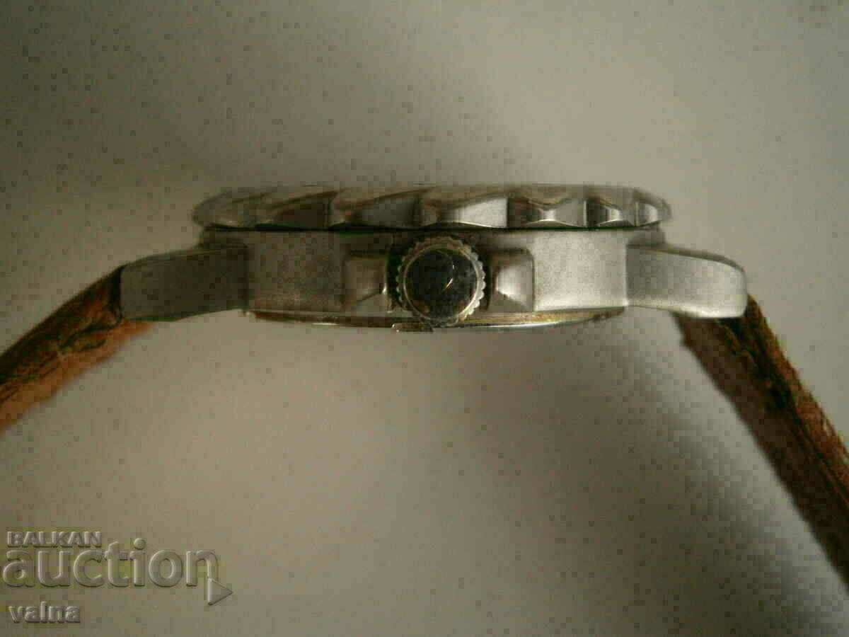 Доставка на Юношески Animal sports watch,Quartz,Steel,въртящ безел,10атм
