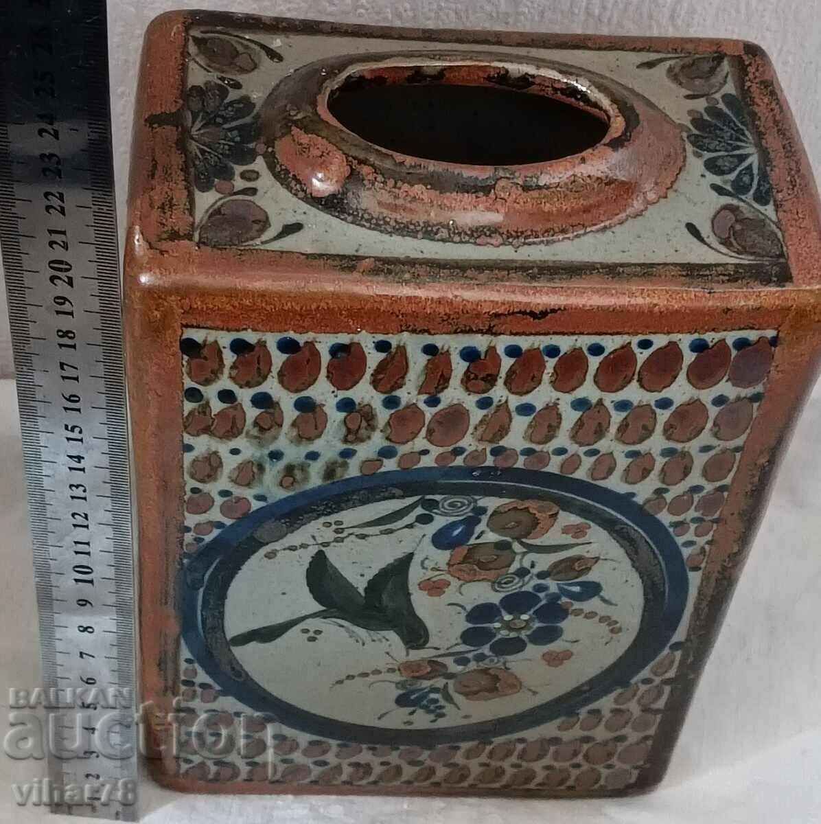 Auction OLD CERAMIC TEA BOX Auction OLD CERAMIC TEA BOX