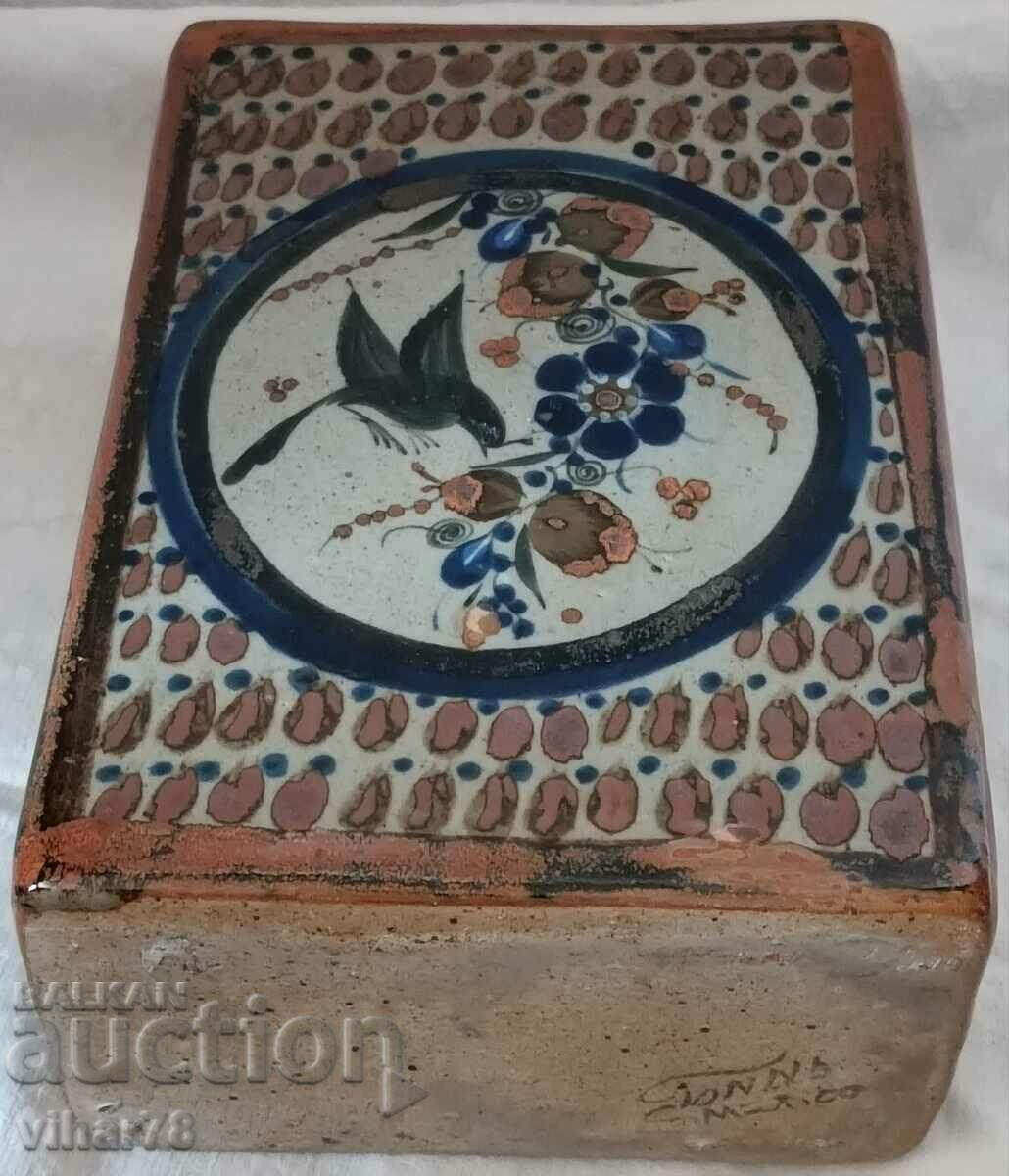 Delivery of OLD CERAMIC TEA BOX Delivery of OLD CERAMIC TEA BOX