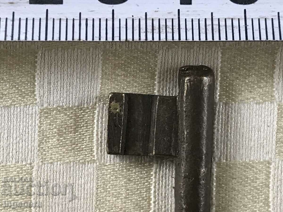 Аукцион КЛЮЧ СТАРИНЕН ОТ САНДЪЦИТЕ НА БАБА И ДЯДО РЕЗЕ КАТИНАР Аукцион КЛЮЧ СТАРИНЕН ОТ САНДЪЦИТЕ НА БАБА И ДЯДО РЕЗЕ КАТИНАР