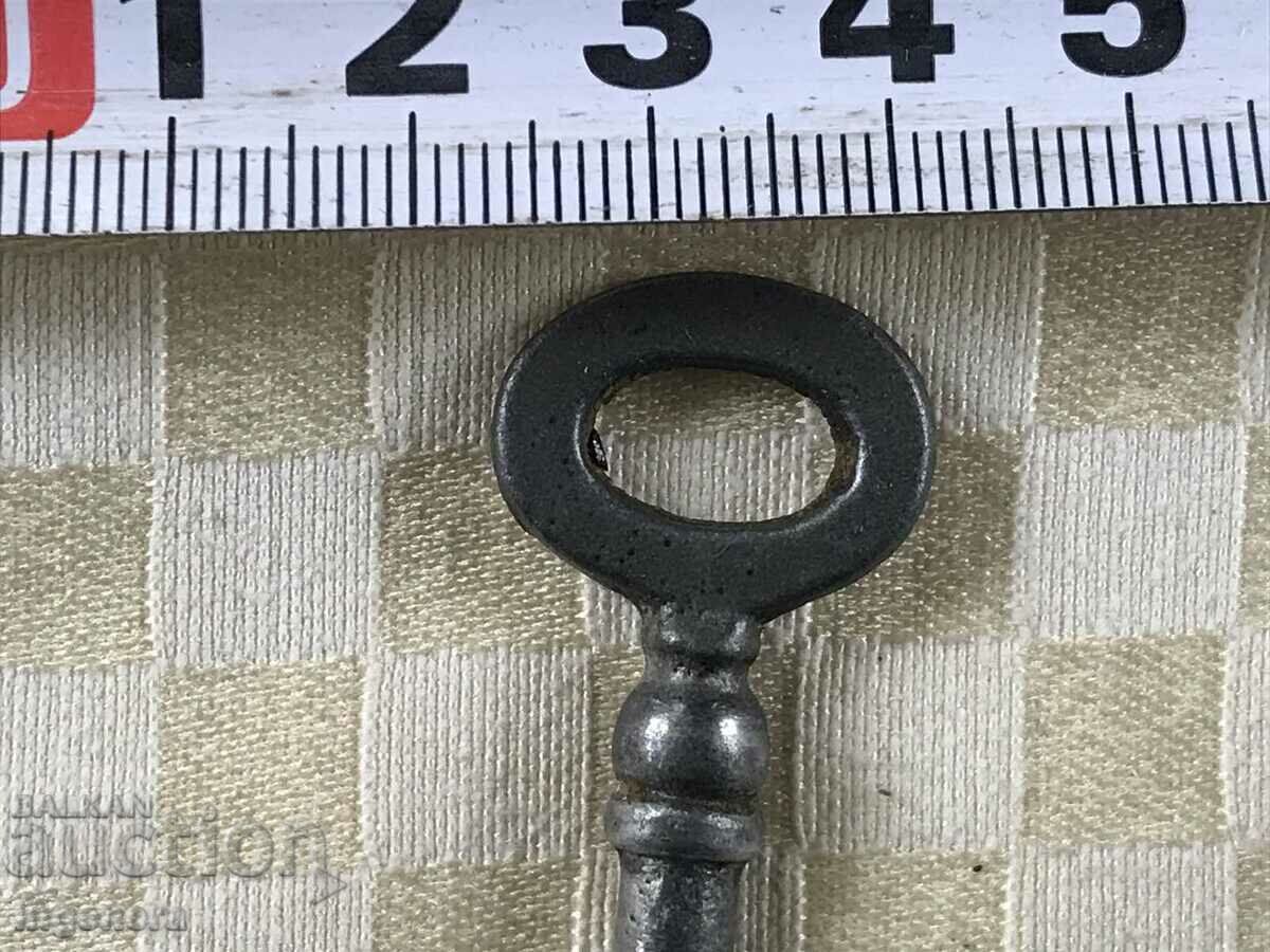 Аукцион КЛЮЧ СТАРИНЕН ОТ САНДЪЦИТЕ НА БАБА И ДЯДО РЕЗЕ КАТИНАР Аукцион КЛЮЧ СТАРИНЕН ОТ САНДЪЦИТЕ НА БАБА И ДЯДО РЕЗЕ КАТИНАР