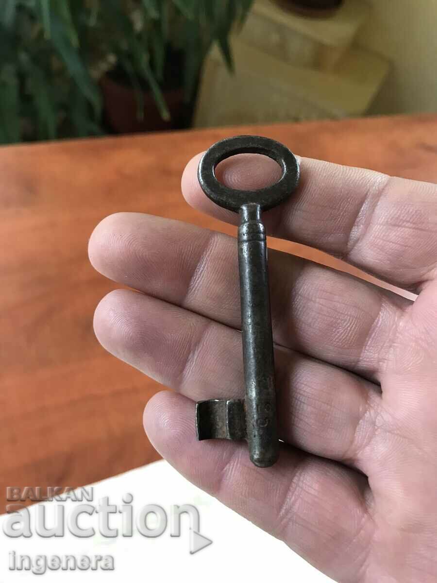 CHEIE ANTICHĂ DE LA BUNII ȘI CUFERELE BUNICULUI TAIAT LACAT - 5 CHEIE ANTICHĂ DE LA BUNII ȘI CUFERELE BUNICULUI TAIAT LACAT - 5