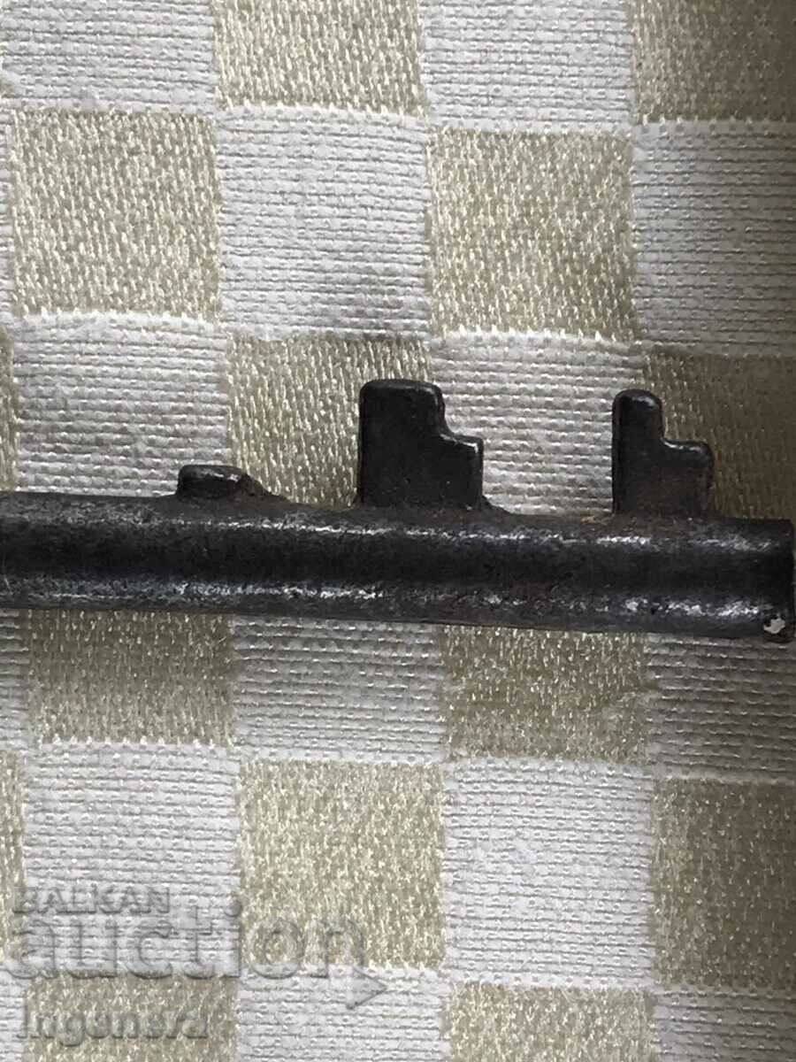 Аукцион КЛЮЧ СТАРИНЕН ОТ САНДЪЦИТЕ НА БАБА И ДЯДО РЕЗЕ КАТИНАР Аукцион КЛЮЧ СТАРИНЕН ОТ САНДЪЦИТЕ НА БАБА И ДЯДО РЕЗЕ КАТИНАР