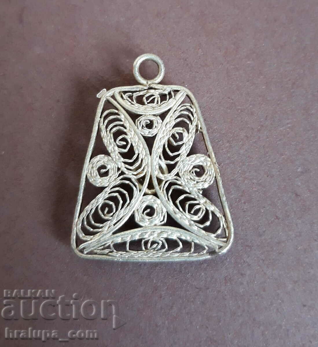 Silver pendant with price 25.00 BGN | € 12.78 Silver pendant with price 25.00 BGN | € 12.78