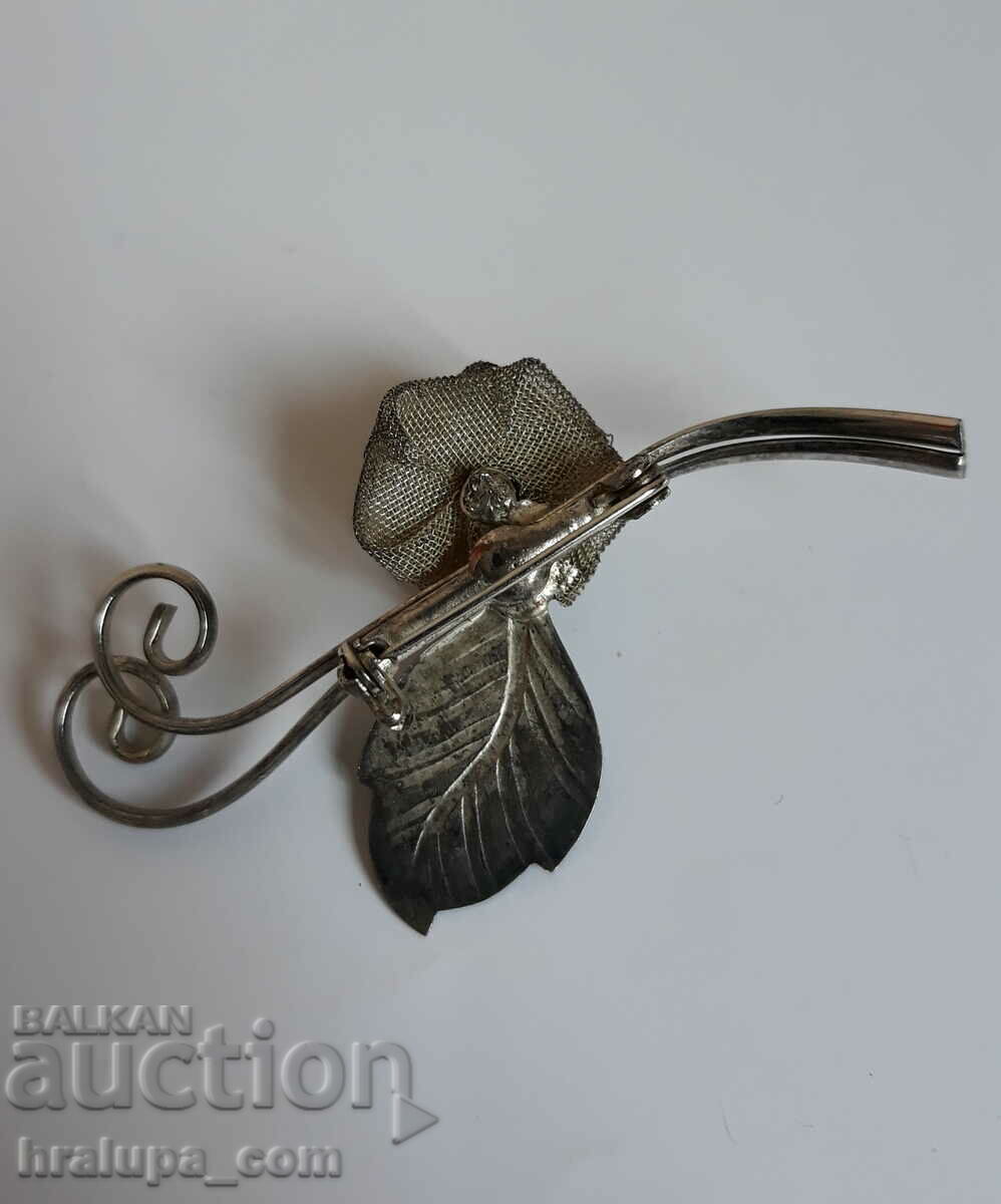 Παλιά καρφίτσα λουλουδιών τριαντάφυλλο με τιμή 20.00 BGN | € 10.23 Παλιά καρφίτσα λουλουδιών τριαντάφυλλο με τιμή 20.00 BGN | € 10.23