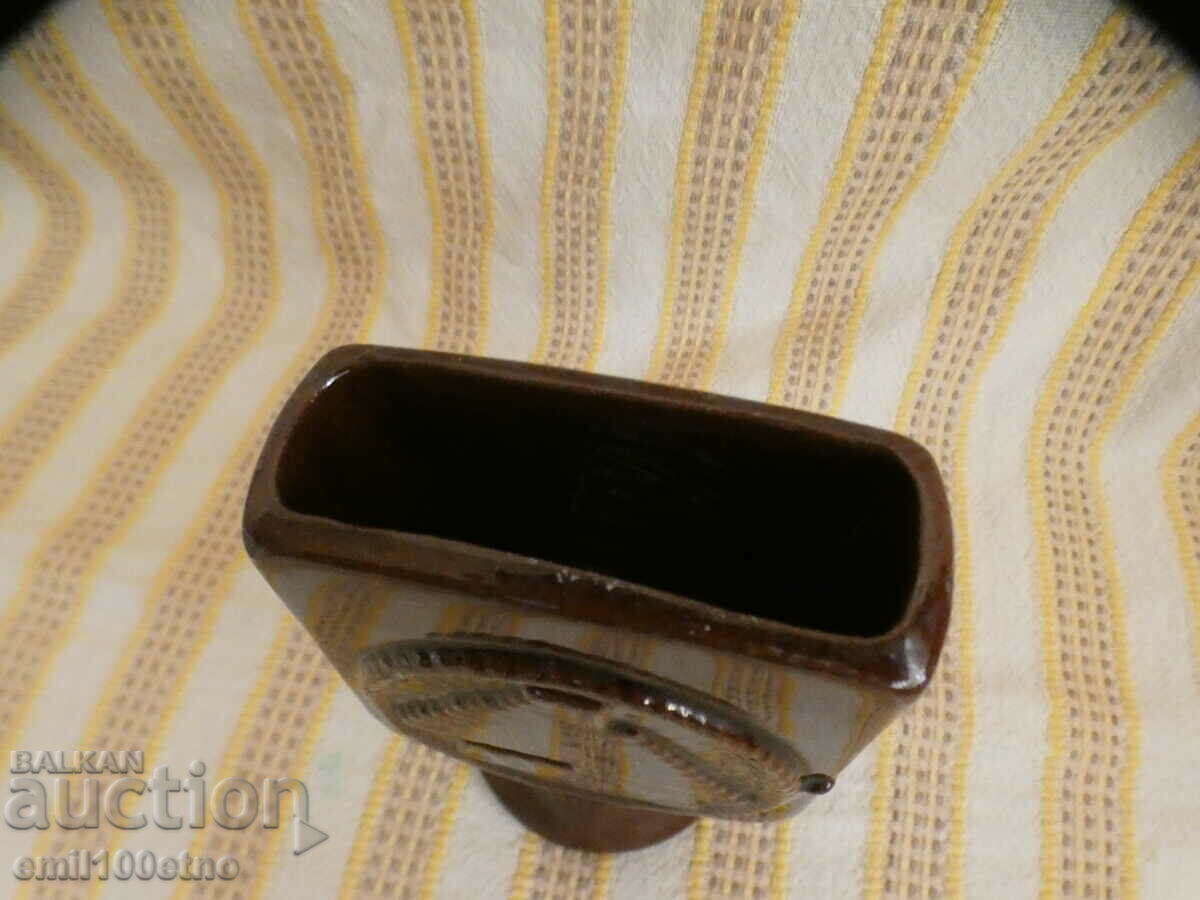 Delivery of Albena - napkin holder or cigarette holder - ceramics Delivery of Albena - napkin holder or cigarette holder - ceramics