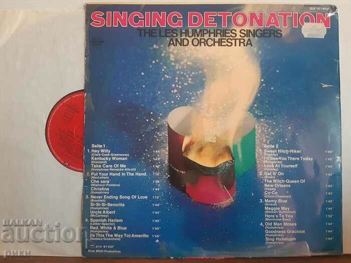 The Les Humphries Singers - Singing Detonation 1972 with price 14.00 BGN | € 7.16 The Les Humphries Singers - Singing Detonation 1972 with price 14.00 BGN | € 7.16