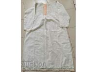 Old women's shirt with hand embroidery of chaise, costume, sukman