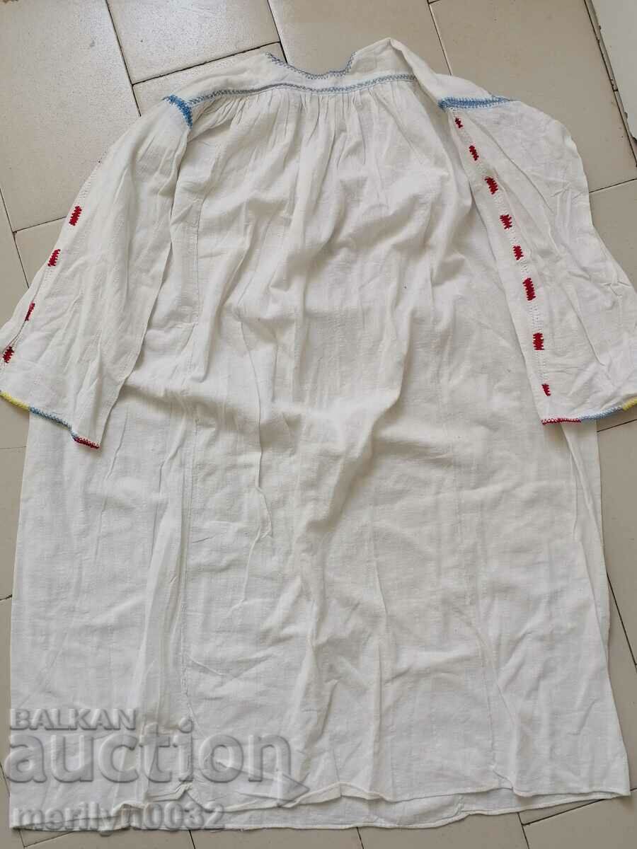 Auction Old women's shirt with hand embroidery of chaise, costume, sukman Auction Old women's shirt with hand embroidery of chaise, costume, sukman