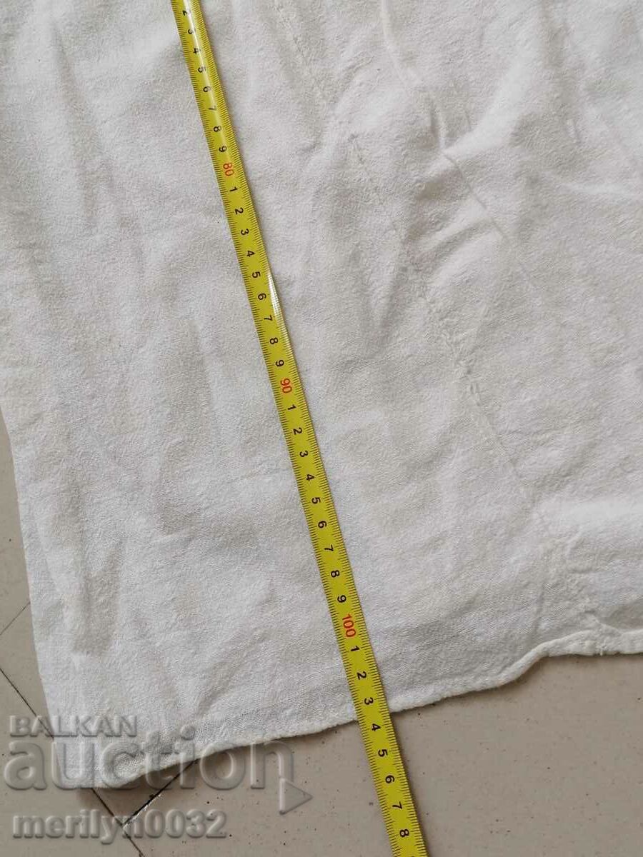 Delivery of Old women's shirt with hand embroidery of chaise, costume, sukman Delivery of Old women's shirt with hand embroidery of chaise, costume, sukman