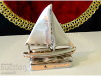 Statuette yacht, miniature.
