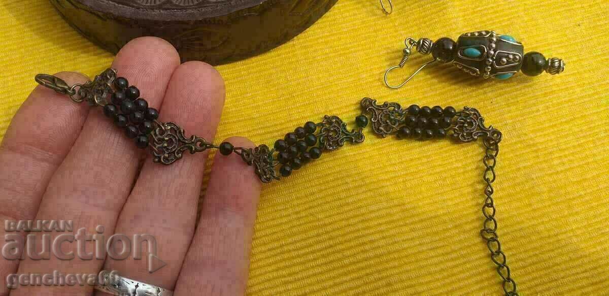 Auction Vintage costume bracelet and earrings Auction Vintage costume bracelet and earrings