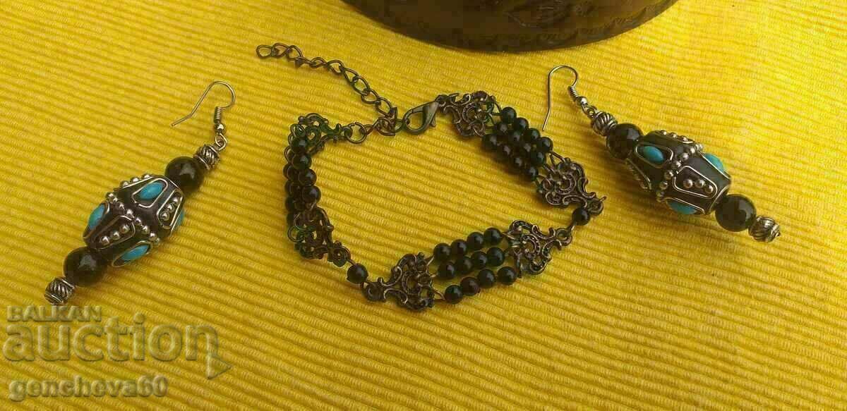 Livrarea Brățară și cercei costum vintage Livrarea Brățară și cercei costum vintage