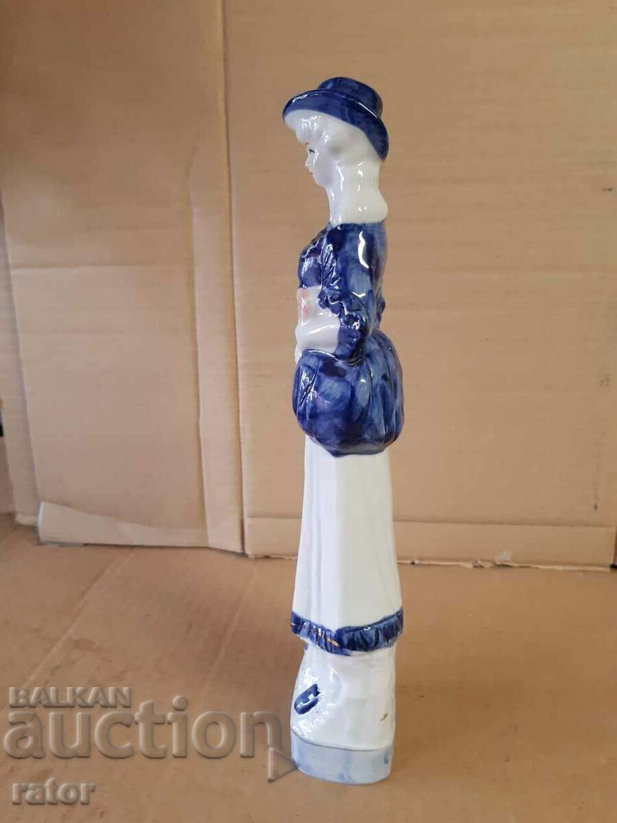 Old large porcelain figure, statuette. Porcelain with price € 11.99 | 23.45 BGN